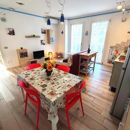 Butterfly In Suna With Garage Lägenhet *