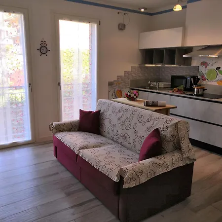 Butterfly In Suna With Garage