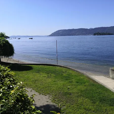 Lägenhet Butterfly In Suna With Garage Verbania