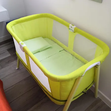 Butterfly In Suna With Garage Lägenhet Verbania